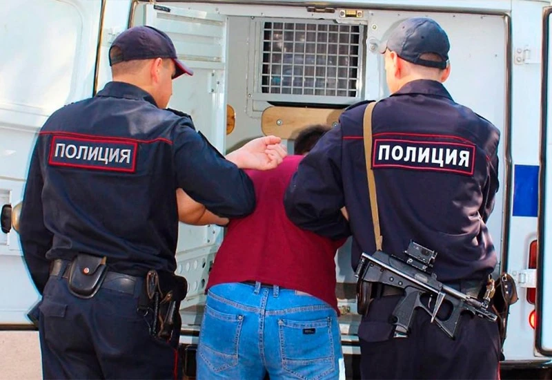 В Киренске сотрудники полиции задержали  гражданина находящего в федеральном розыске