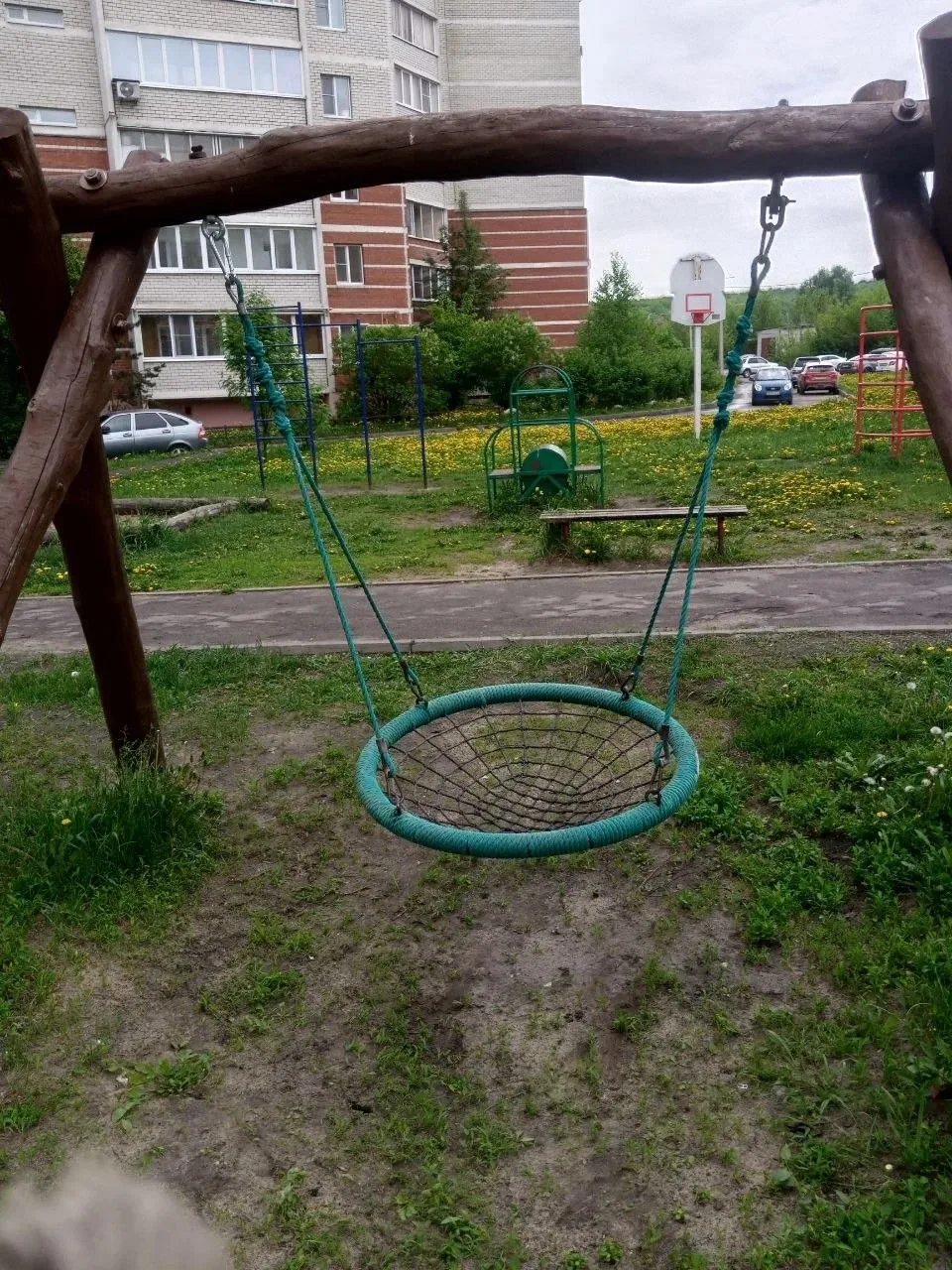 🏠 ул. Ладожская, д. 148А, 168

➡ В рамках благоустройства придомовой территории, были выполнены ряд