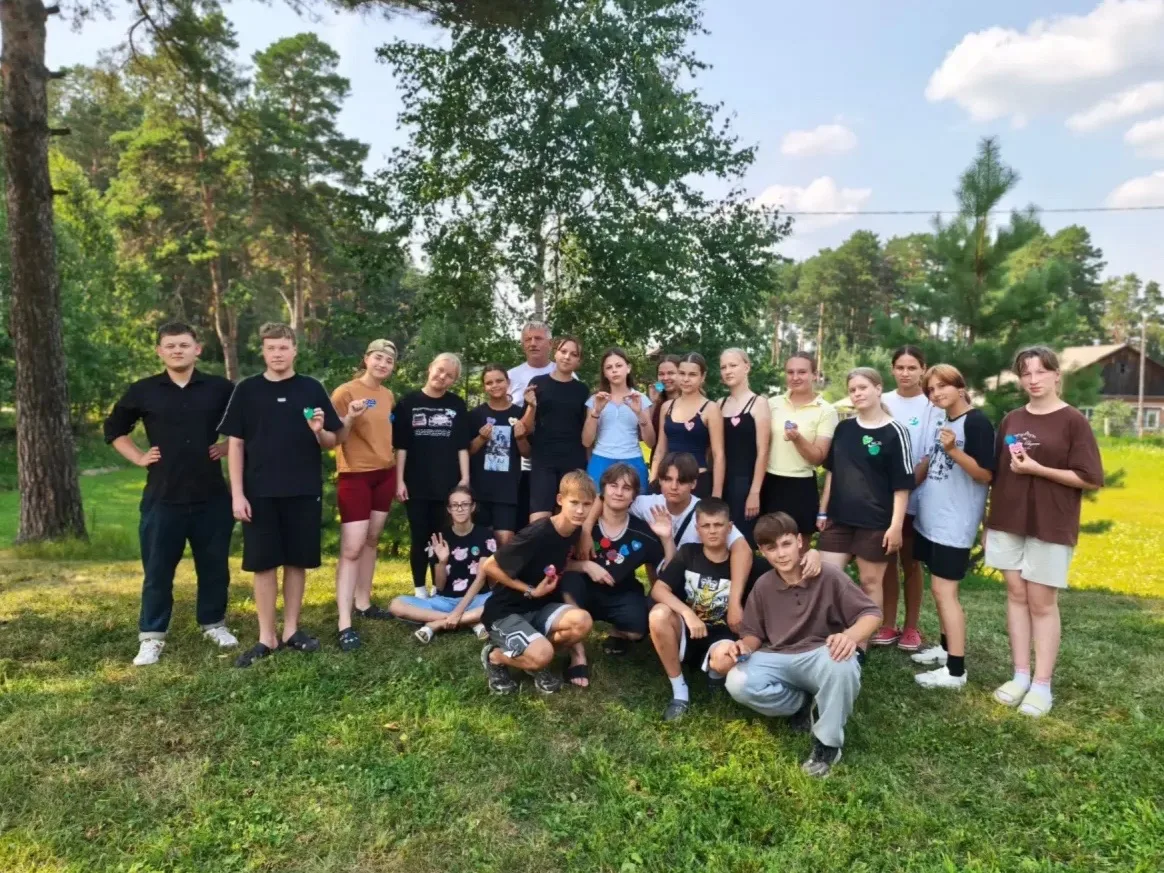 2️⃣☀️ В палаточном лагере «Звездный берег» продолжается смена «Креатив» 👩‍🎨

✨ В лагере проходит в