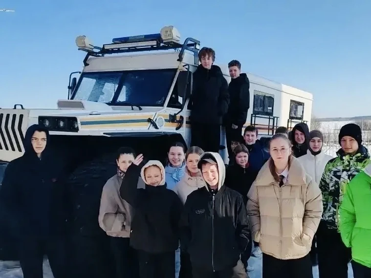 Шаг в медицину: 6 «К» класс посетил Пожарно-спасательный отряд №312  🚒В рамках урока «Шаг в медицину