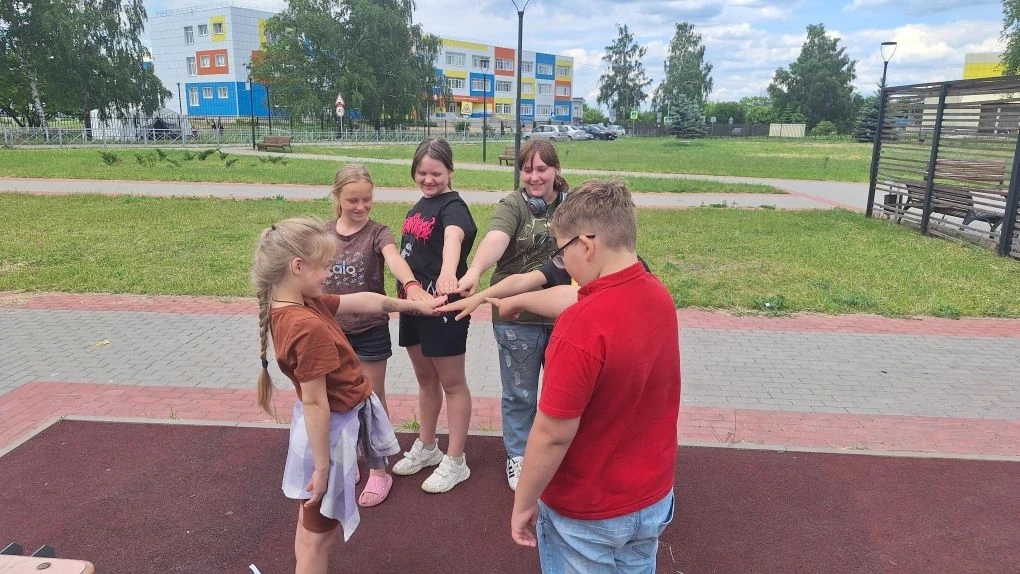 ☀️ Движ за кулисами 🎭

💛 10 июня в рамках летней творческой смены преподаватель Кристиненко Любовь