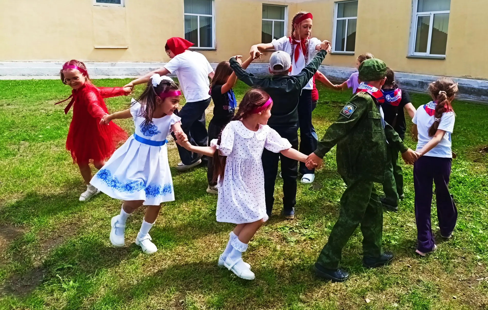 🇷🇺Сегодня в нашем школьном лагере царила атмосфера настоящего праздника – мы отмечали День России!