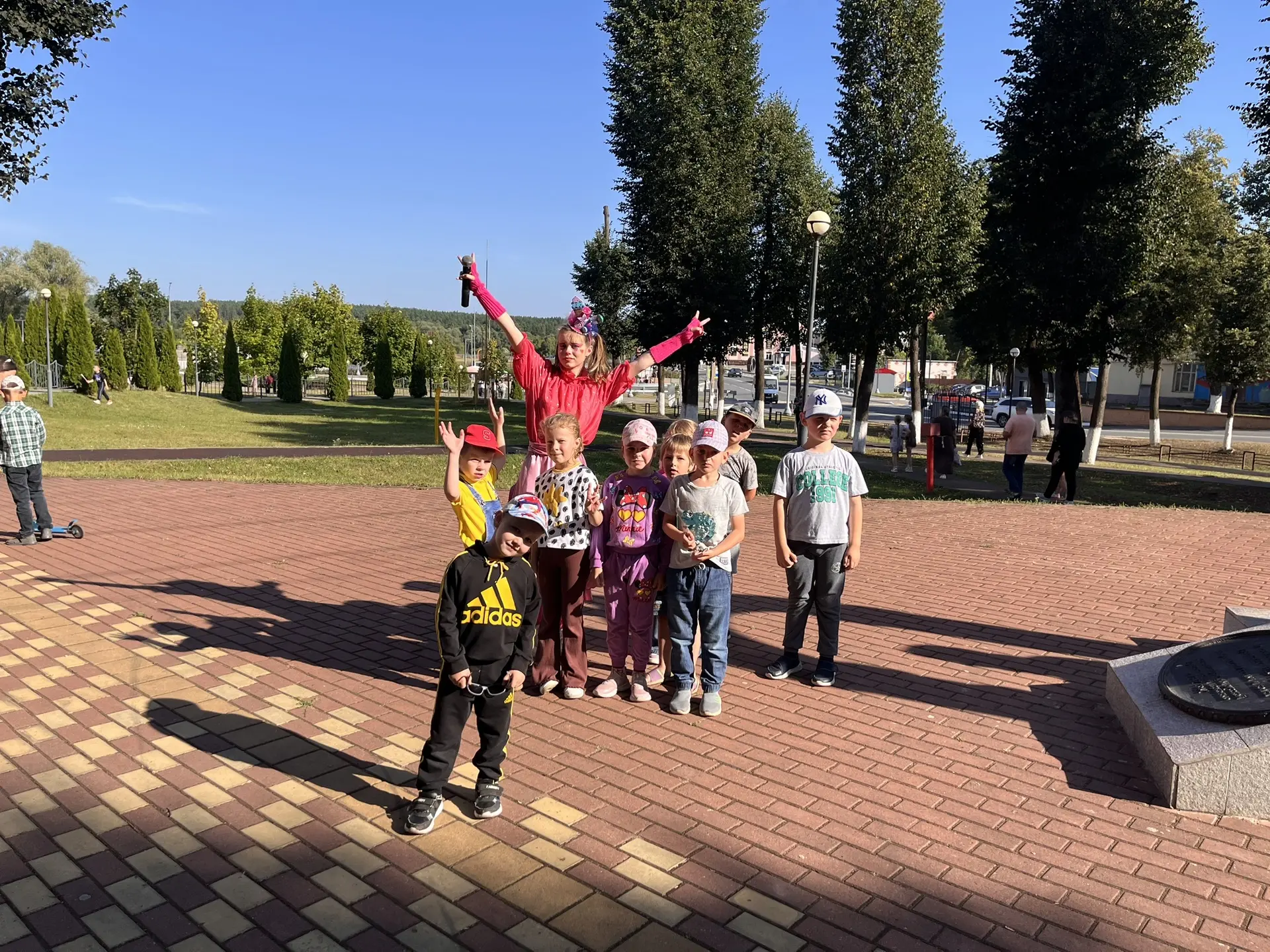 ⭐️22 августа город Киров отмечал свой день рождения в сквере Керамиков прошла театрализ...