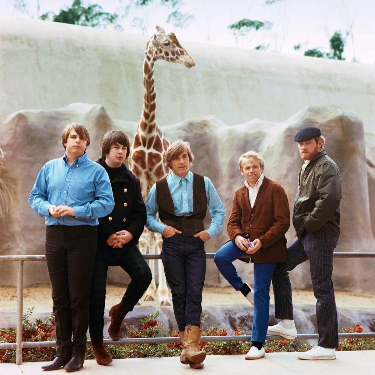 Закулисные снимки «The Beach Boys» для обложки культового (в Америке, не у нас) альбома...