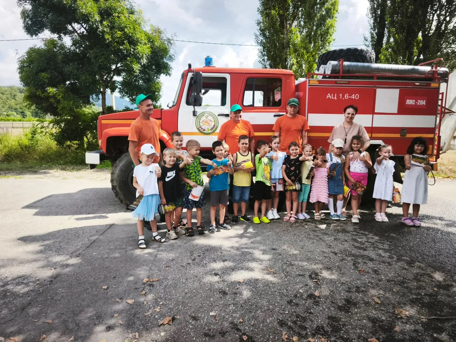 🔥 Акция «Останови огонь» в детском садике «Золотой петушек» с. Пшада!🔥

Сотрудники Архипо-Осиповск