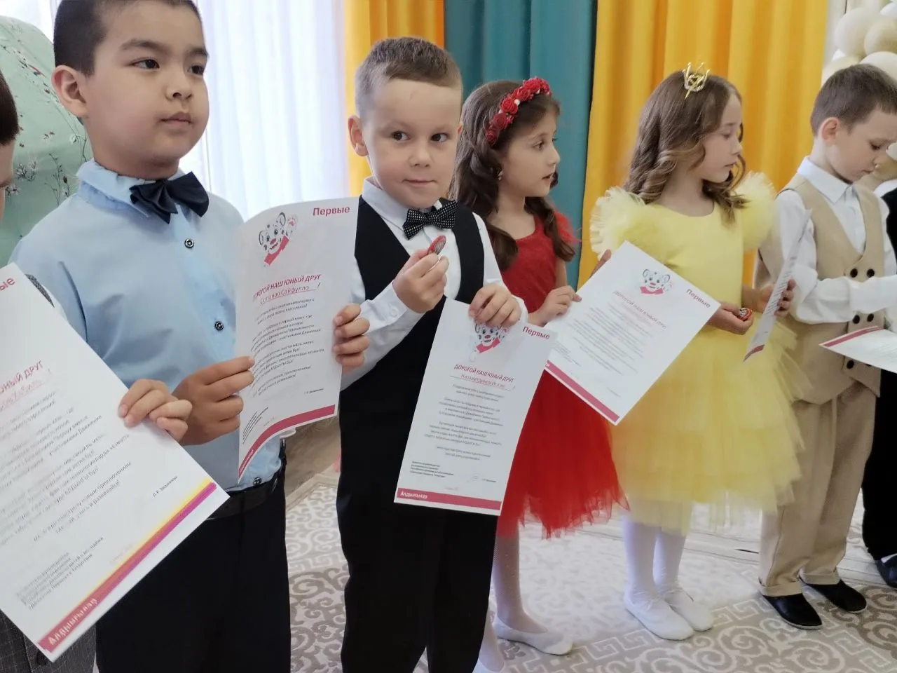🎓 Выпускной 2026: первый шаг во взрослую жизнь!