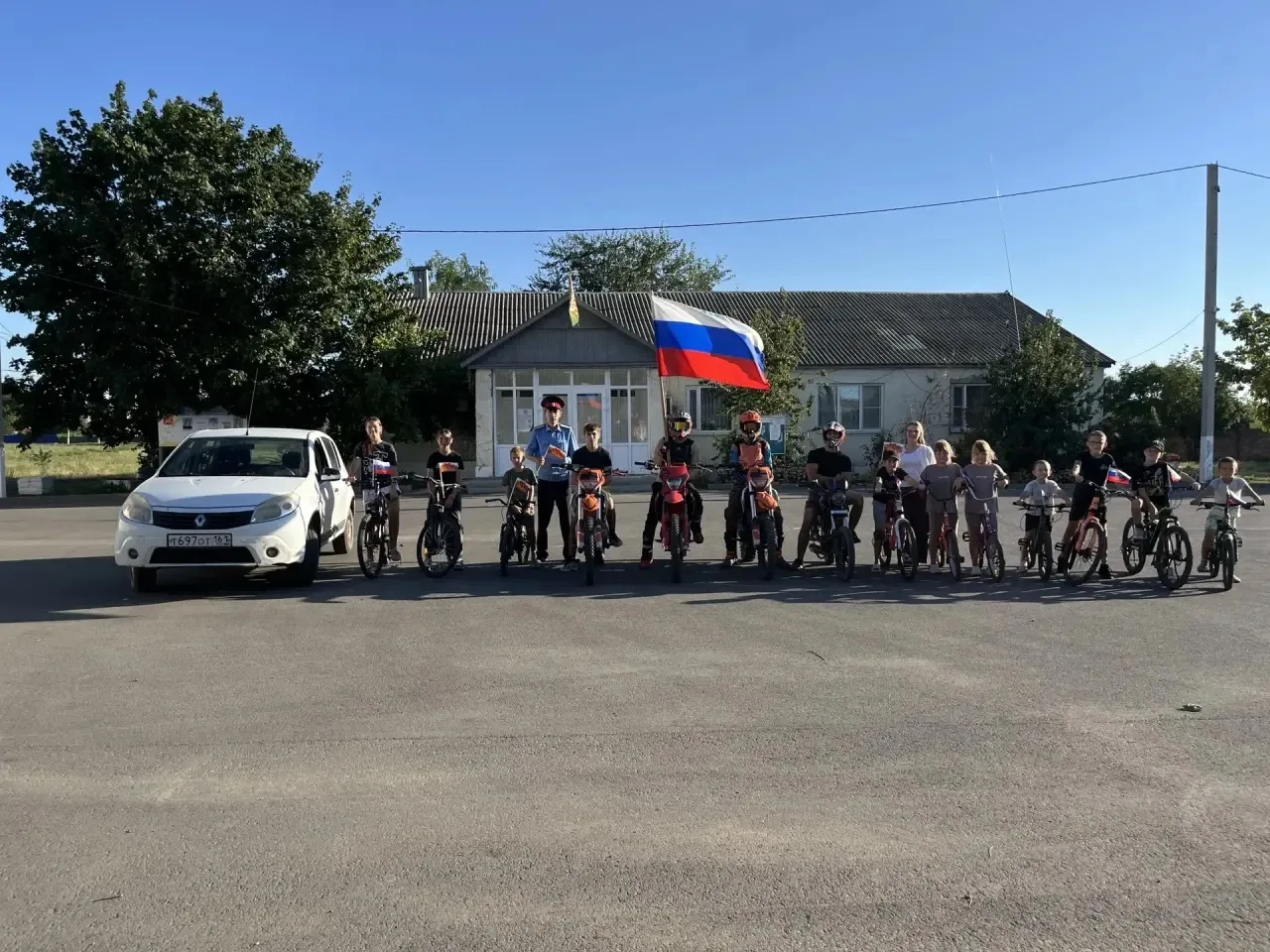22 августа в нашей стране празднуется День Государственного флага. Это важная дата, воп...
