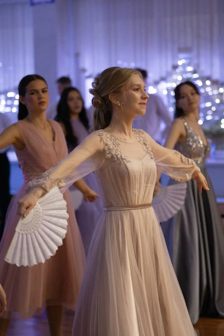 ✨🎭🩰БАЛ СТАРШЕКЛАССНИКОВ  Времена меняются, но неизменным остаётся отношение к прекрасному!   30 янва