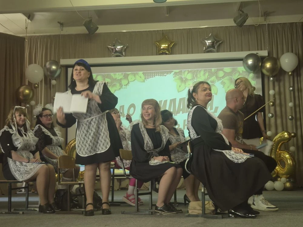 🎓 Выпускной в начальной школе: трогательный рубеж детства!  Вот и настал тот день, когда наши младши