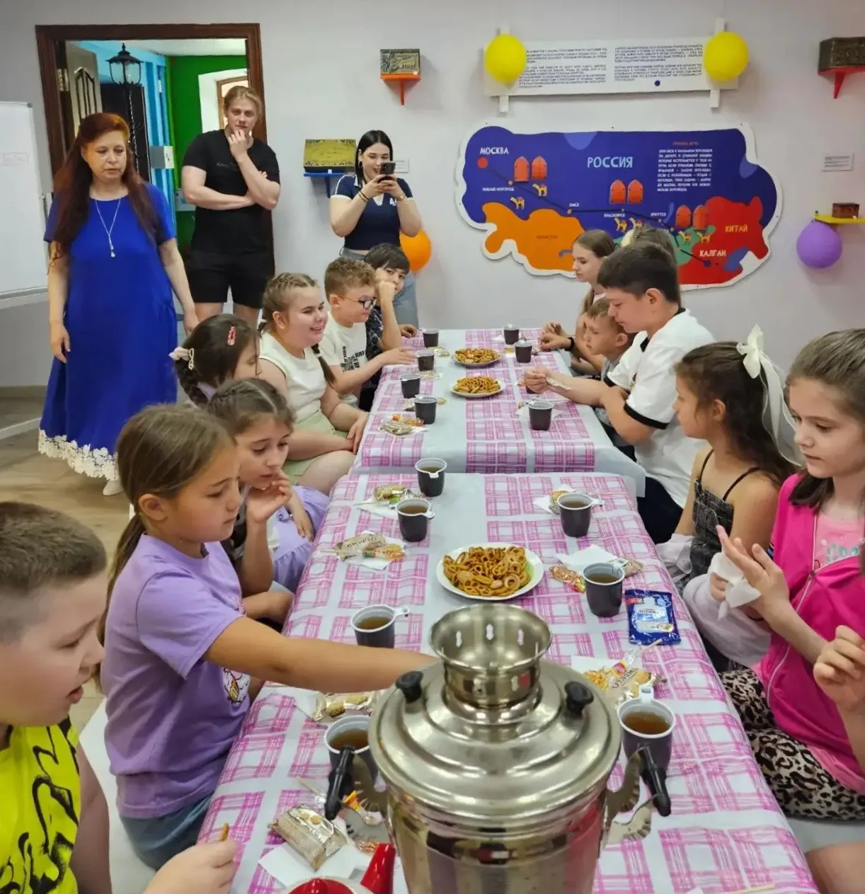Чаепитие в купеческих традициях в музее Котельникова.