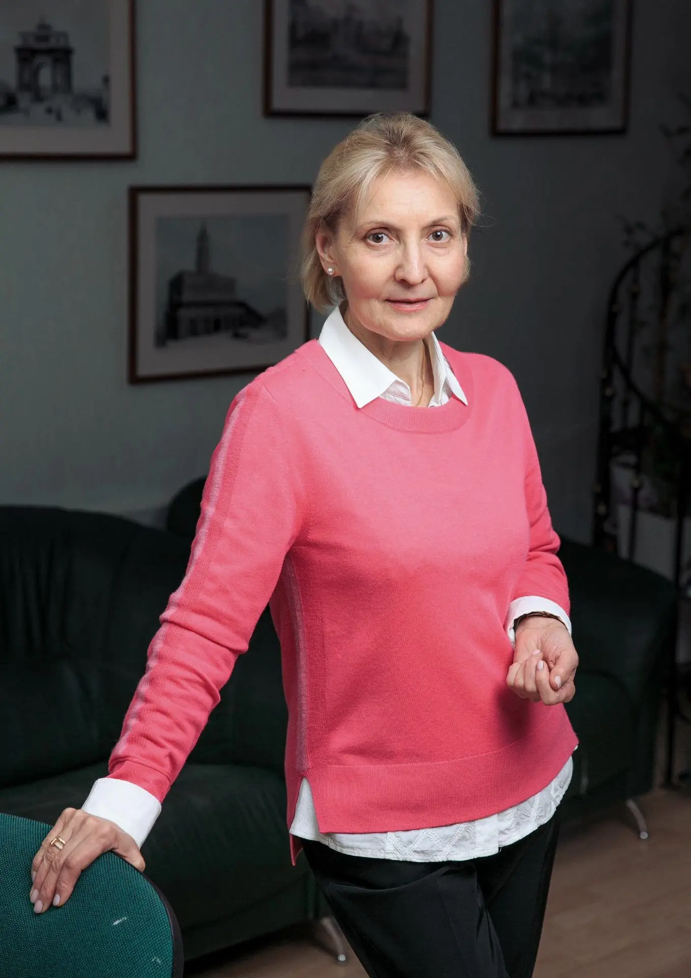 Маргарита Николаевна, приходя в гимназию всего лишь два раза в неделю, вырастила в стенах 1543 много
