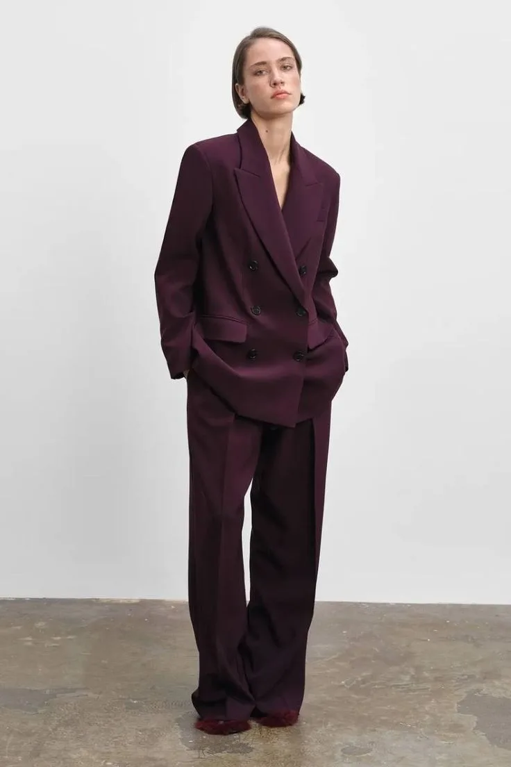 Костюмная ткань, в поперечный рубчик, напоминающий вельвет🪻🪻🪻