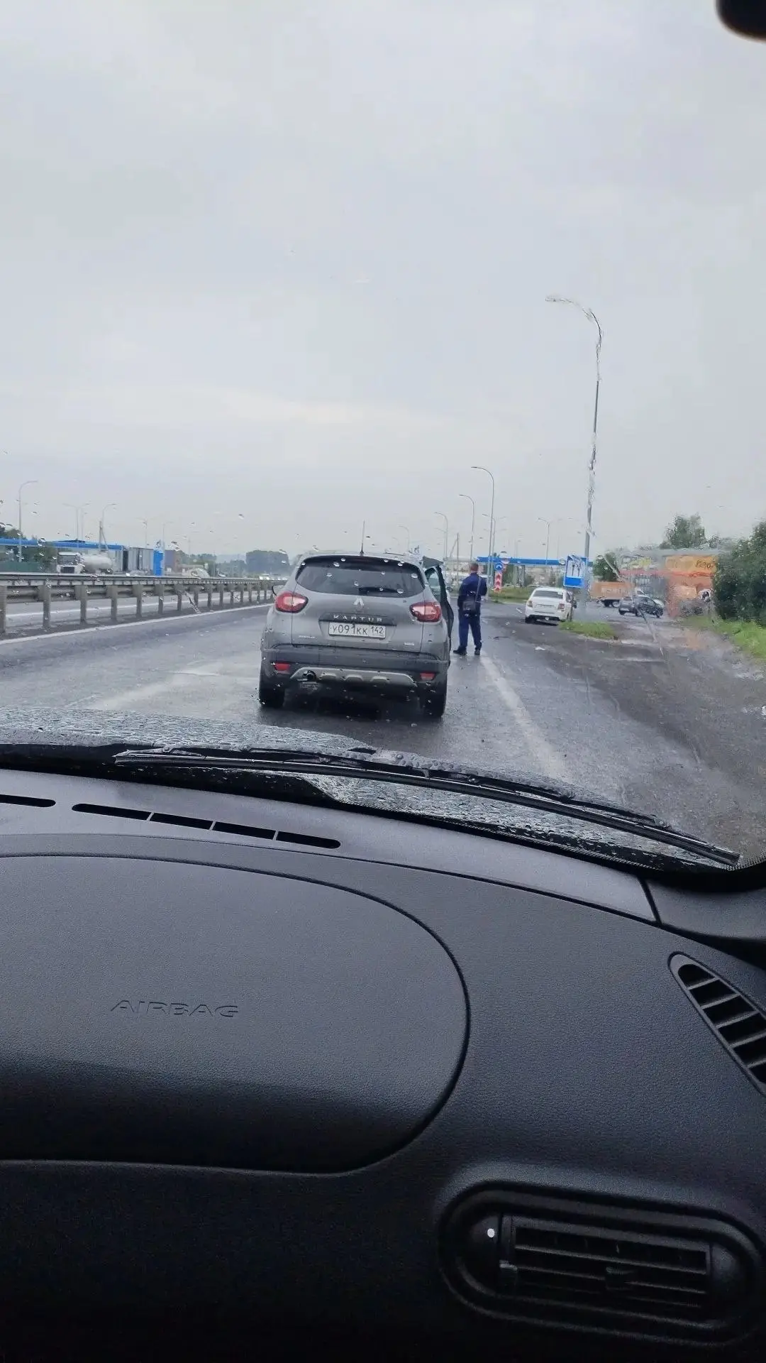 ⛽️ Огромные очереди на АЗС в Ленинске-Кузнецком и Полысаево