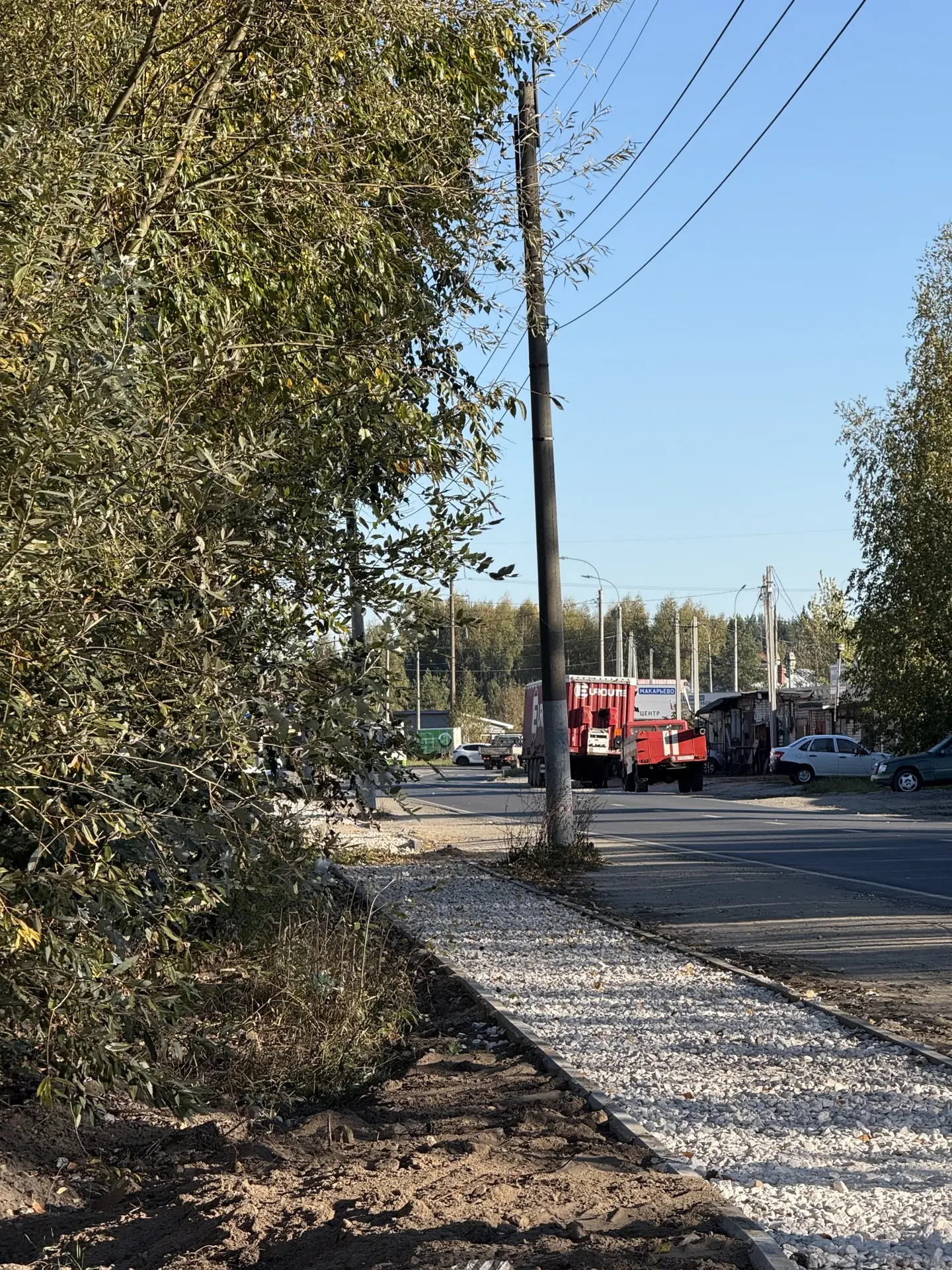 Во 2-м микрорайоне будет готов новый тротуар.