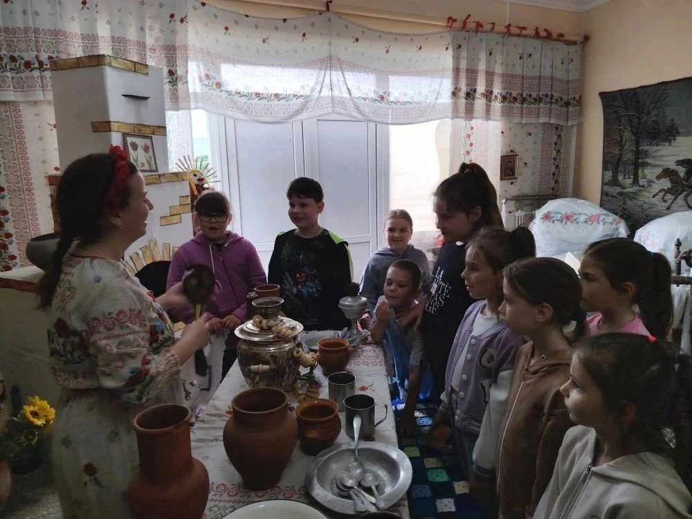 🌙 «НОЧЬ МУЗЕЕВ» В СДК СТ. УСПЕНСКОЙ: ПУТЕШЕСТВИЕ В КУБАНСКИЙ УГОЛОК 🏡  Сегодня наш Дом культуры на ц