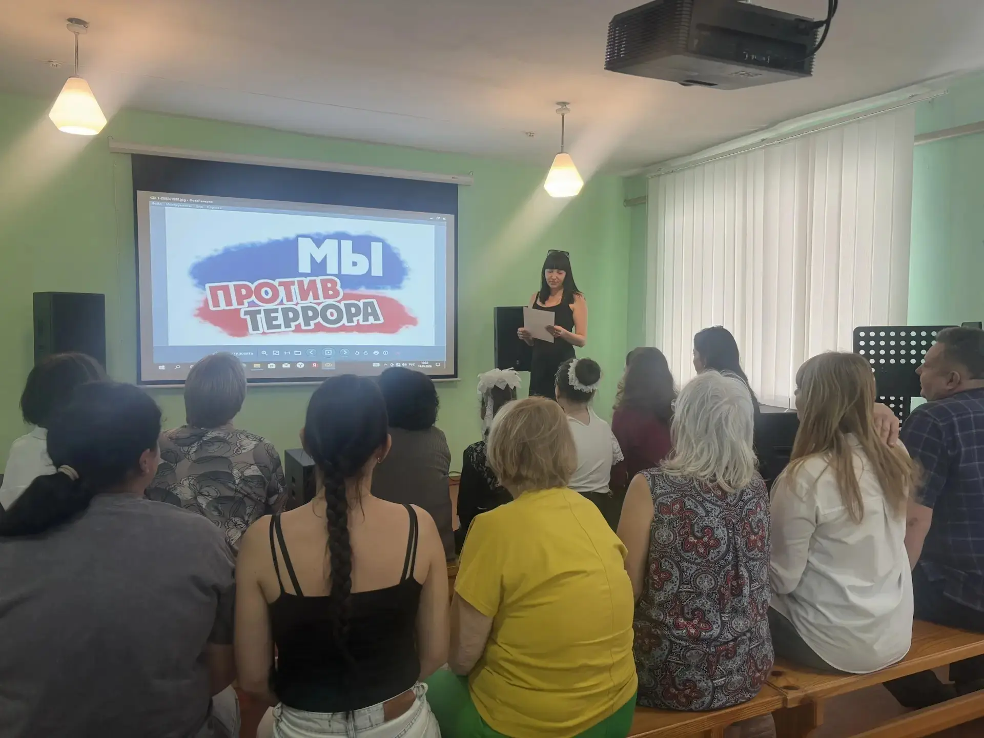 🎨 В стенах Днепрорудненской Детской школы искусств  прошла беседа на тему  «Терроризм:...