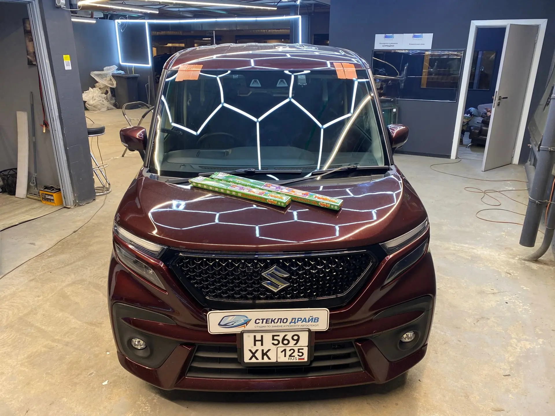Suzuki Solio Bandit: редкий японец с большим сердцем и трещиной от шипа 🇯🇵🔧

Сегодня к нам приеха