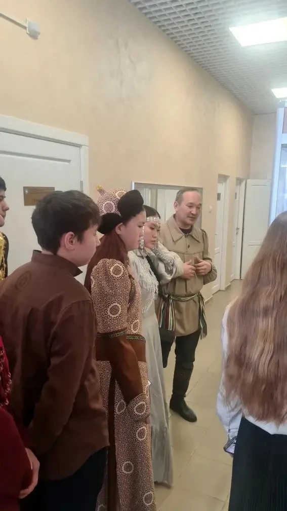 📝 27 февраля активисты интернационального клуба "В семье единой" под руководством Молоновой А.С. в р