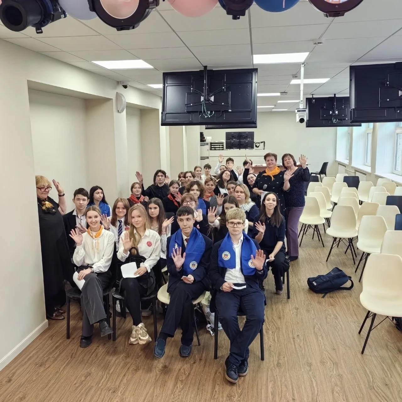 Серебро на театральных подмостках! 🎭🏆  25 марта наша команда гимназистов приняла участие в увлекател