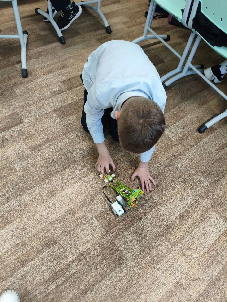 Волшебство робототехники в действии! 🤖   В кружке дополнительного образования под руководством Галин