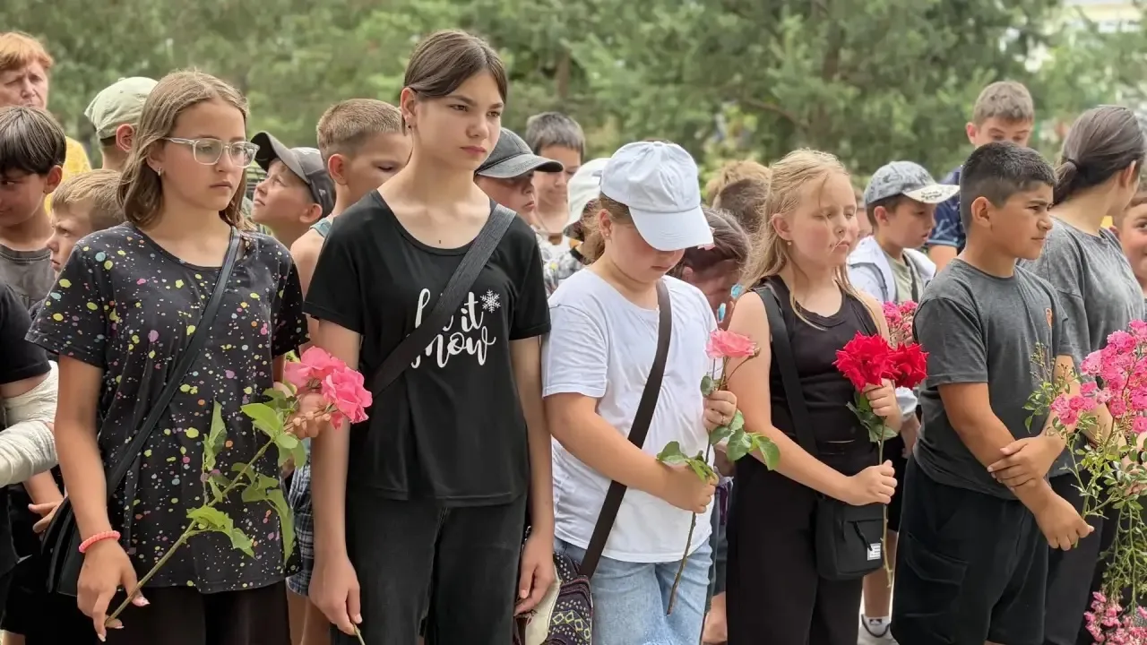 🕯️ Память жива.

Воспитанники нашего лагеря посетили Вахту памяти, приуроченную к 22 июня — Дню пам