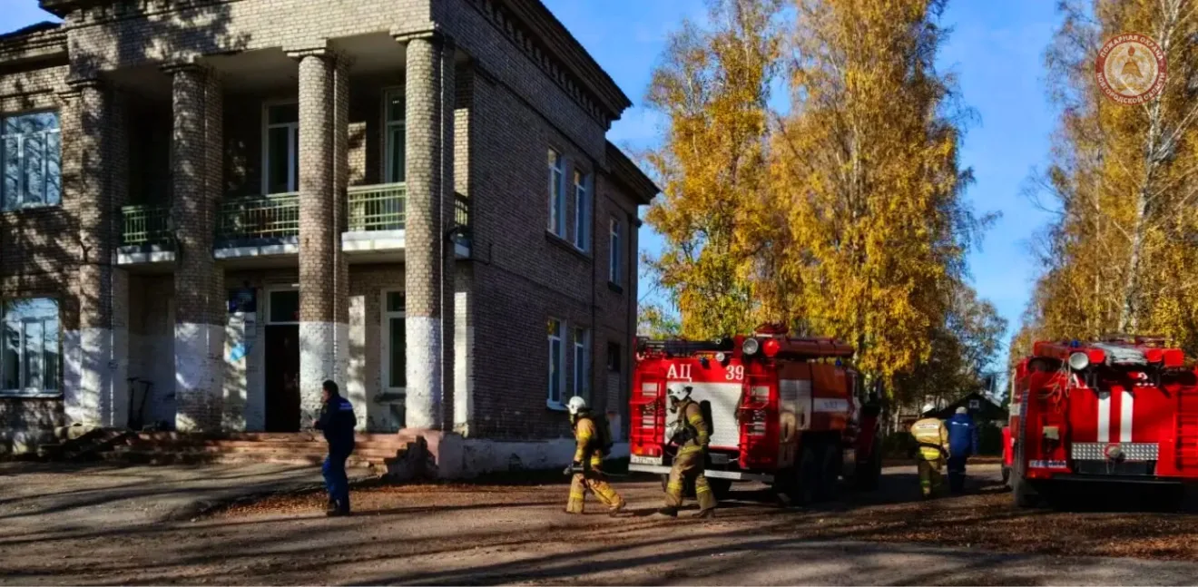 🏫 Учебная тревога: пожарные отработали действия в школе