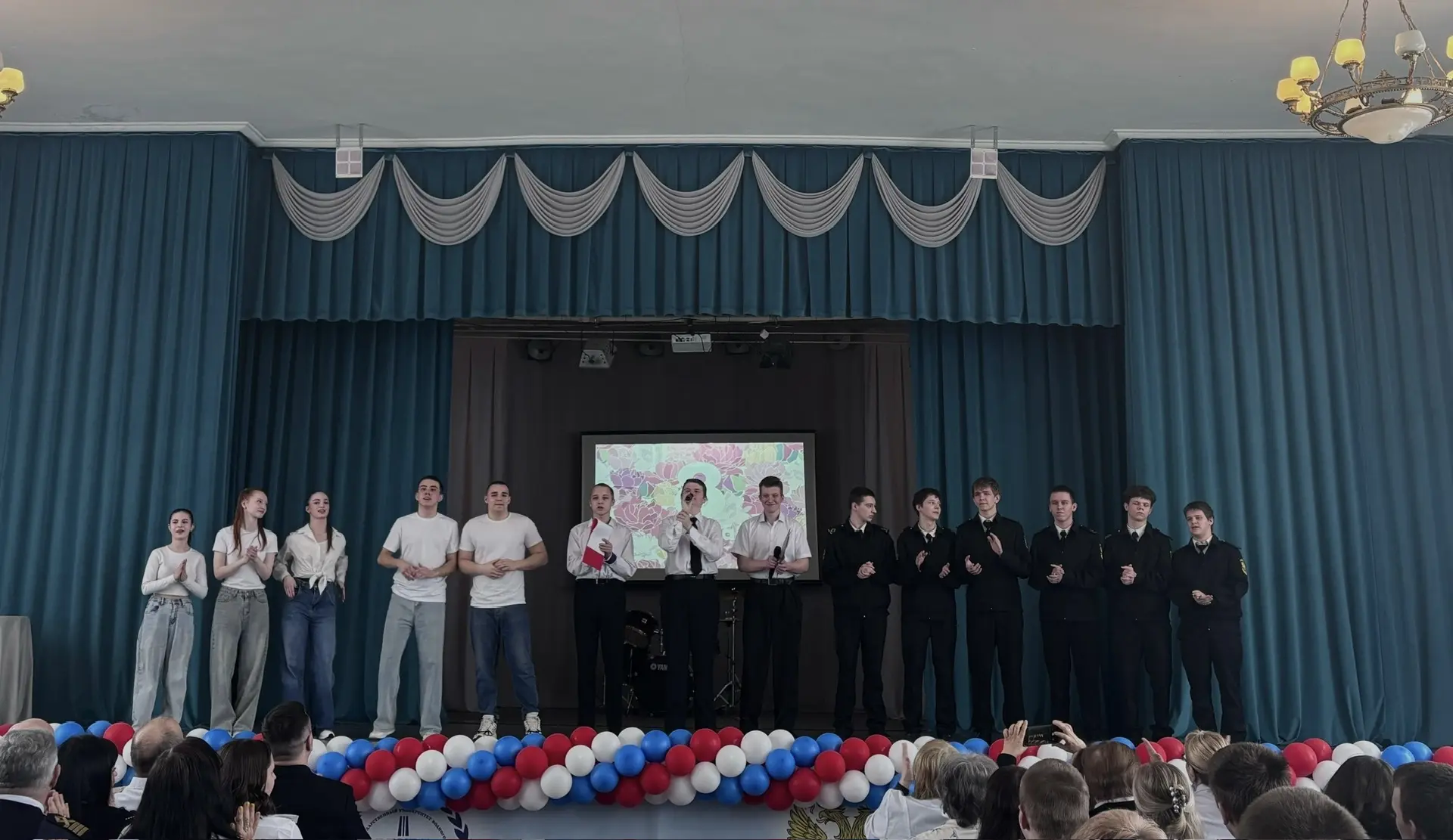 6 марта в Рыбинском ордена "Знак почета" училище имени В.И. Калашникова, прошёл праздничный концерт 