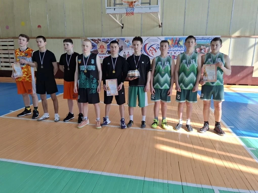 🏀Первенство района по баскетболу 3х3 памяти Усанова Н.А. показало невероятную борьбу н...