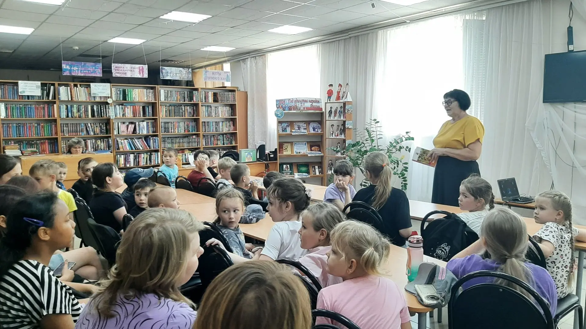 Час общения «Умейте дружбой дорожить!»
  16 июня 2026 года сотрудники Центральной районной библиотек