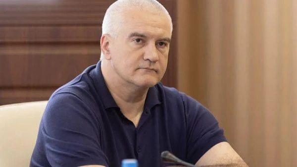 Отсидеться в кустах не получится: Аксенов пригрозил чиновникам на фоне ЧС

Чиновники обязаны выходи