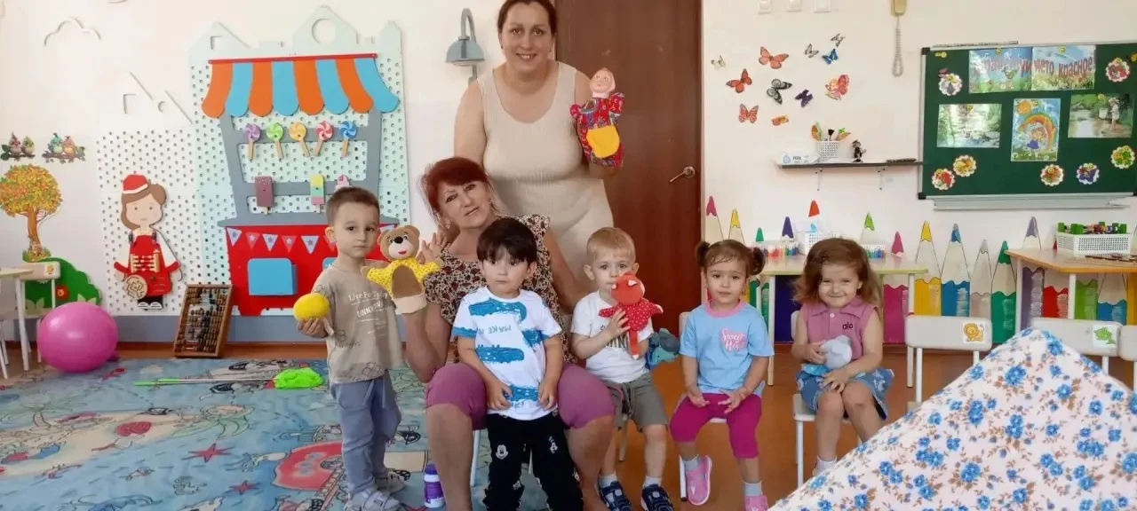 Воспитанникам  раннего возраста  показали  кукольный театр по мотивам русской народной сказки «Колоб