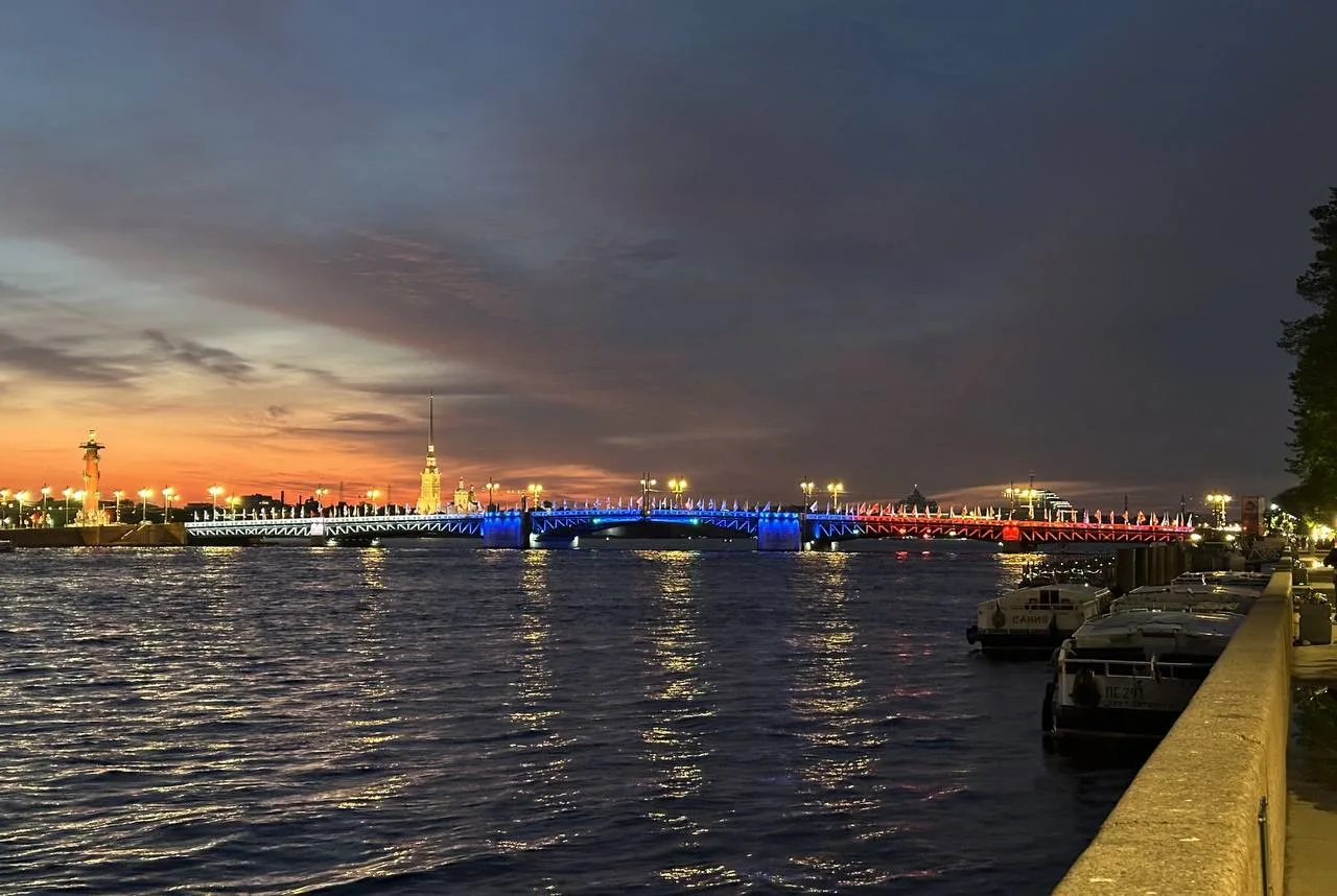 ♥️Праздничная вечерняя атмосфера в Санкт-Петербурге.