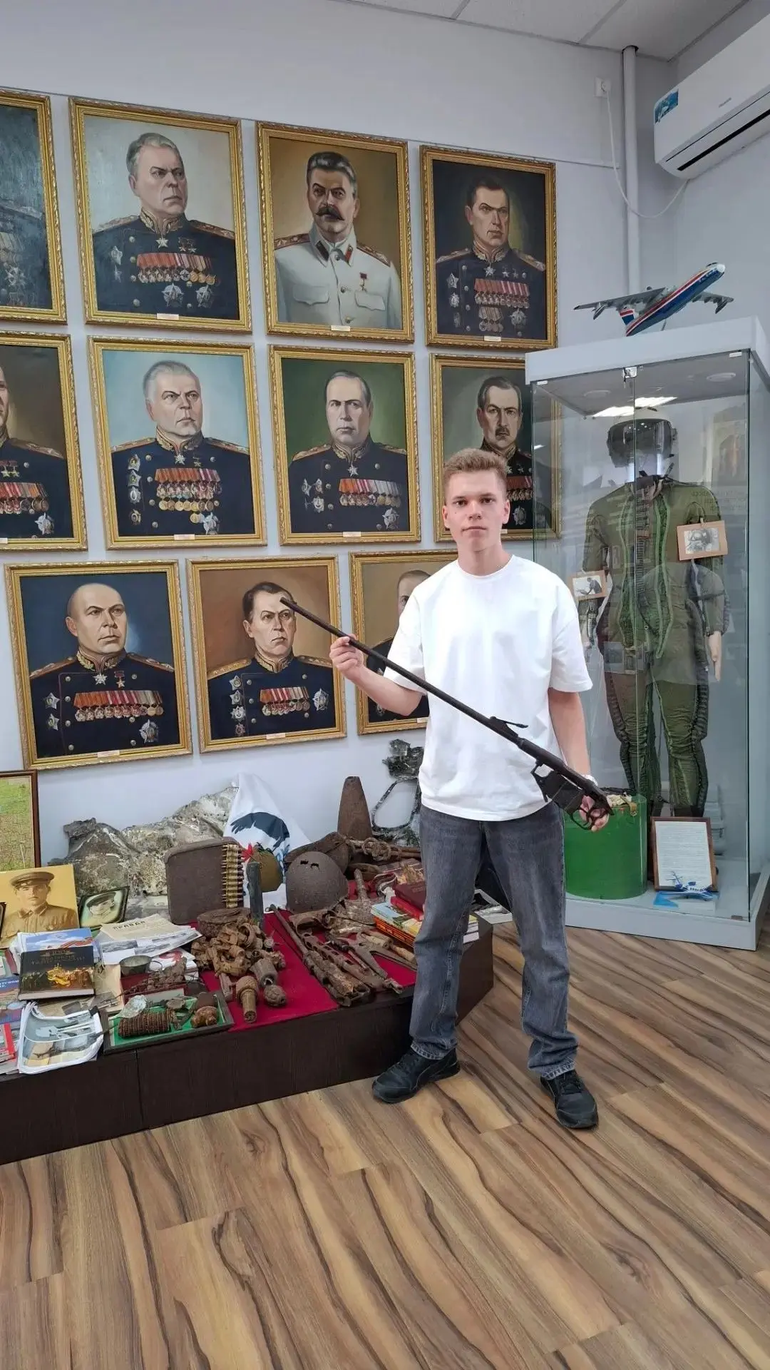 🏛Иногда история попадает в выставочный зал не по плану, а благодаря обещанию, данному ...