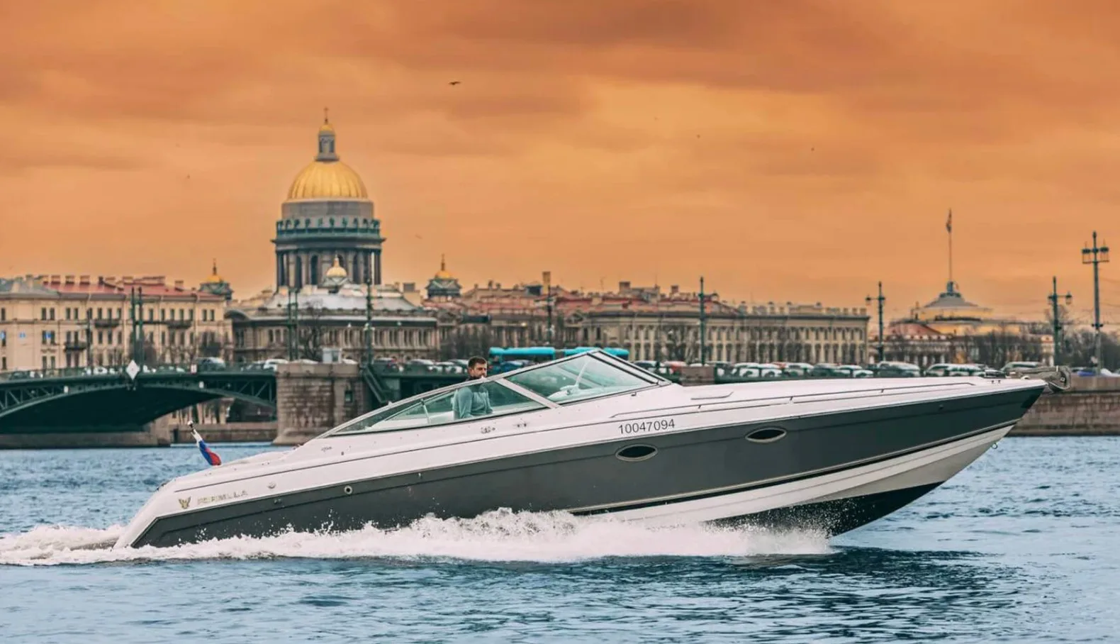 Мираж
👴 до 9 человек
⚓️ Южная дорога
🚾 Туалет ➕
💳 от 13 000 час

https://78kater.ru/katera/mirazh