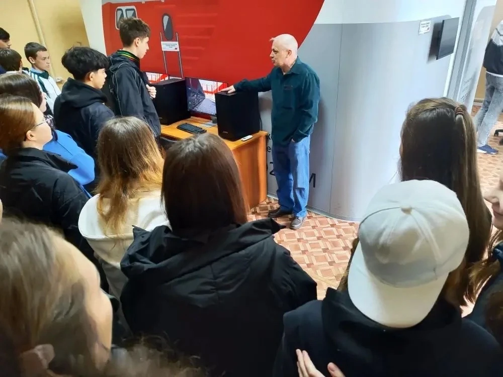⚡️В путь за профессией⚡️   ✔️Учебно-производственный центр №1 Октябрьской железной дороги провёл про