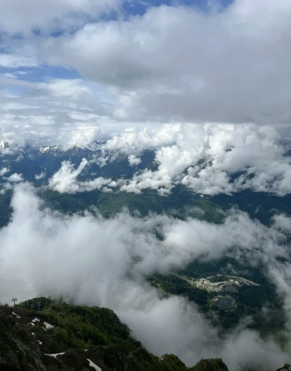 ☁️Доброе утро

📸Фото- Надежды Пупыревой

По данным синоптиков сегодня -  от +17°C до +21°C, 🌧️

🌄