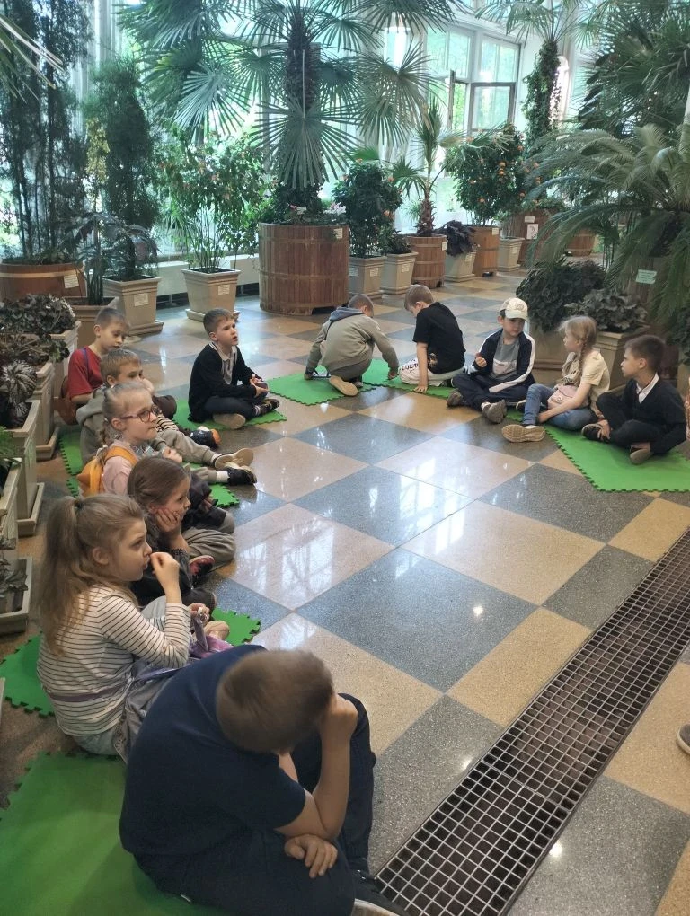 🌿 🌴1 «О» в Царицыно: путешествие по оранжереям  🍃Ученики 1 «О» класса совершили удивительное путешес