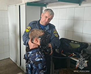 📢О своей профессии детям рассказали пожарные Урицкого района