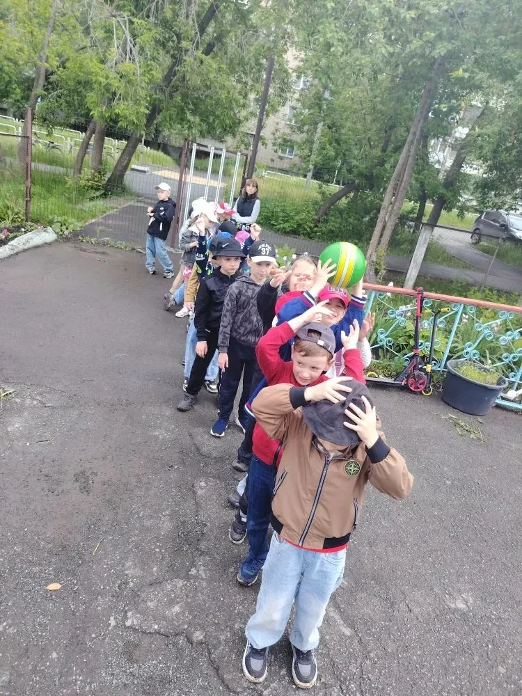 4 отряд вместе с воспитателями Пятницкой О.В. и Игнатовой Т.А. отправился в увлекательн...