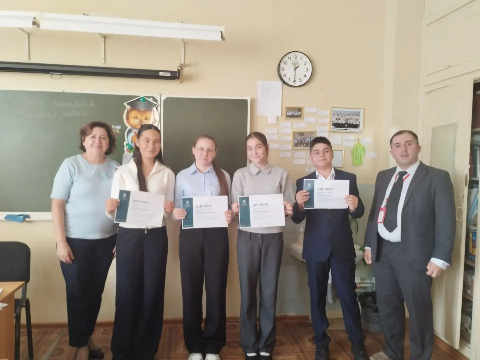 🔔🎭 НАШИ ТАЛАНТЫ НА ГОРОДСКОМ КОНКУРСЕ «КОЛОКОЛА ПАМЯТИ»! 🏆✨