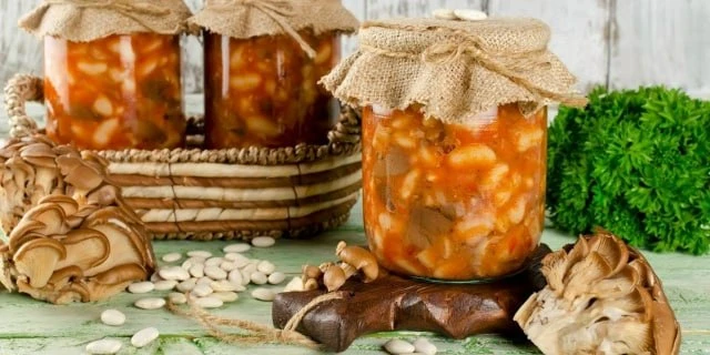 Салат с фасолью и грибами: отличная зимняя заготовка

Запаситесь на зиму салатом из грибов с фасолью