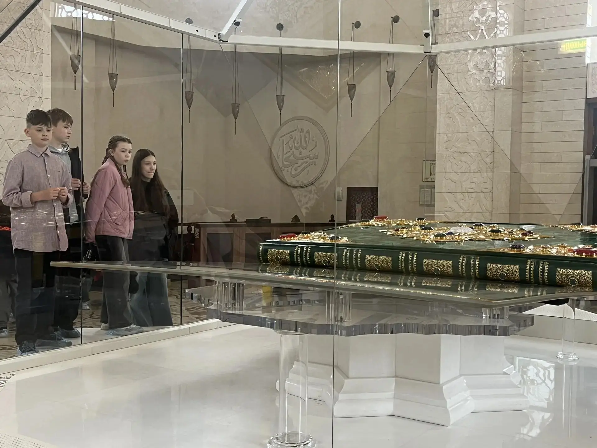 29.05 учащиеся 6А класса (кл/руководитель Егорова И.В.) посетили с экскурсией древний г...