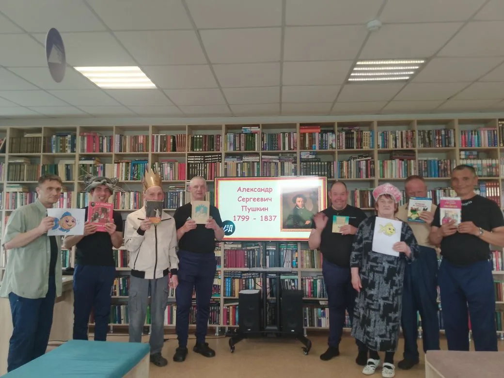 📚✨ Сегодня получатели социальных услуг нашего интерната отправились в удивительное пут...