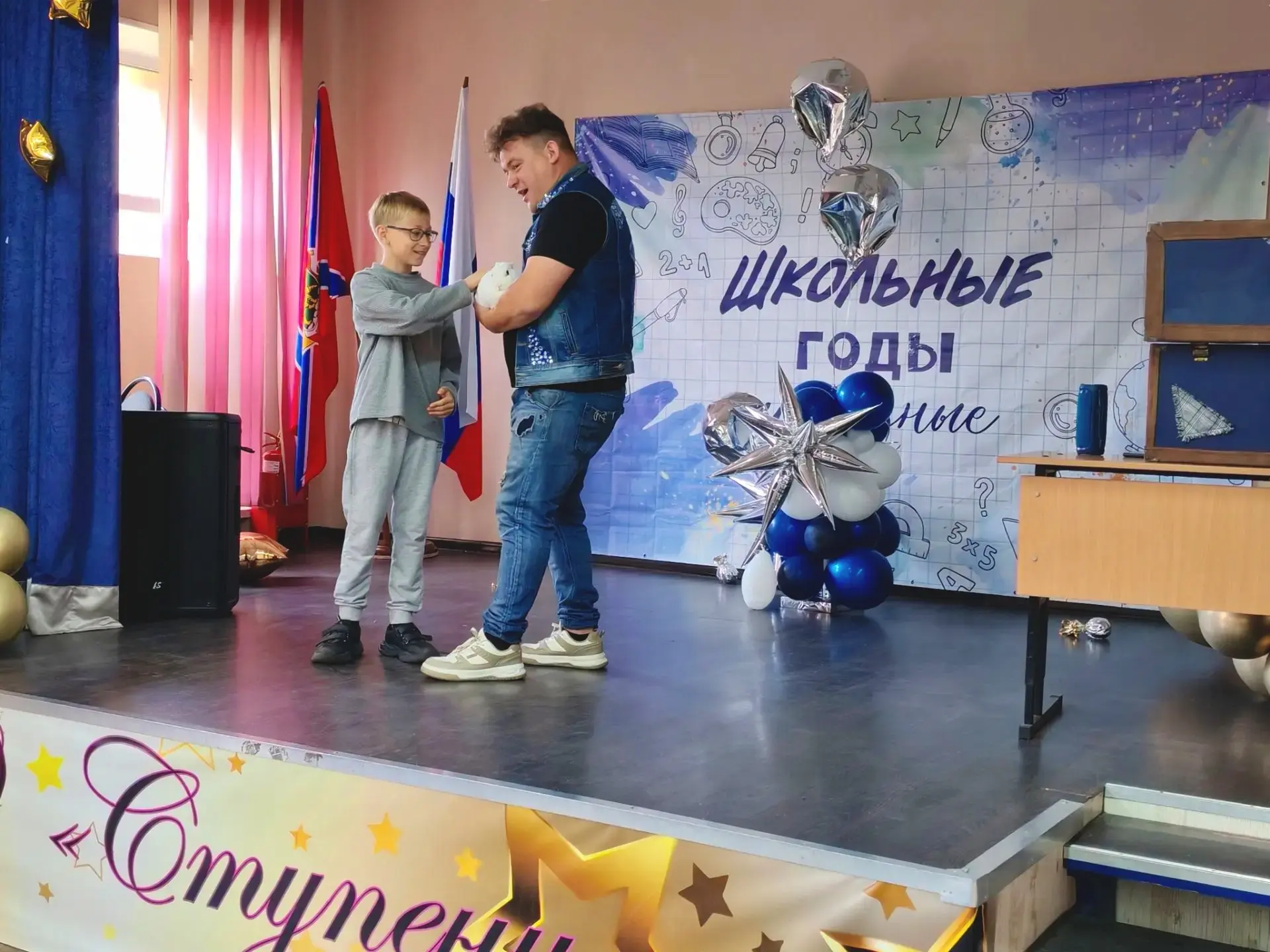 🎩✨ Магия и квесты: насыщенный 15 июня у «Первооткрывателей»

15 июня наш лагерь превратился в насто