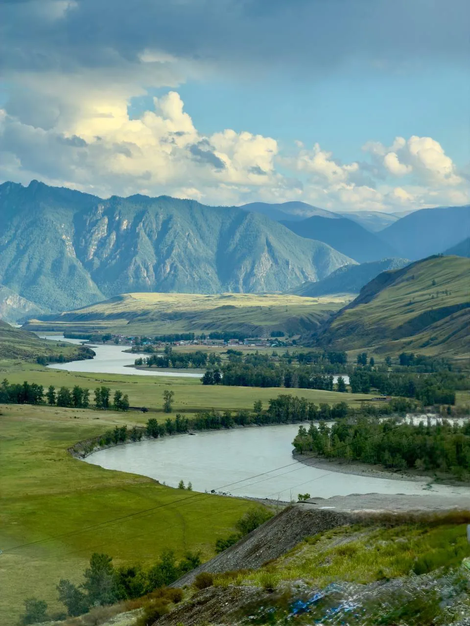 Что я забираю с Алтая 🏕

Алтай был про дорогу, горы, усталость, проверку себя и очень простые радос