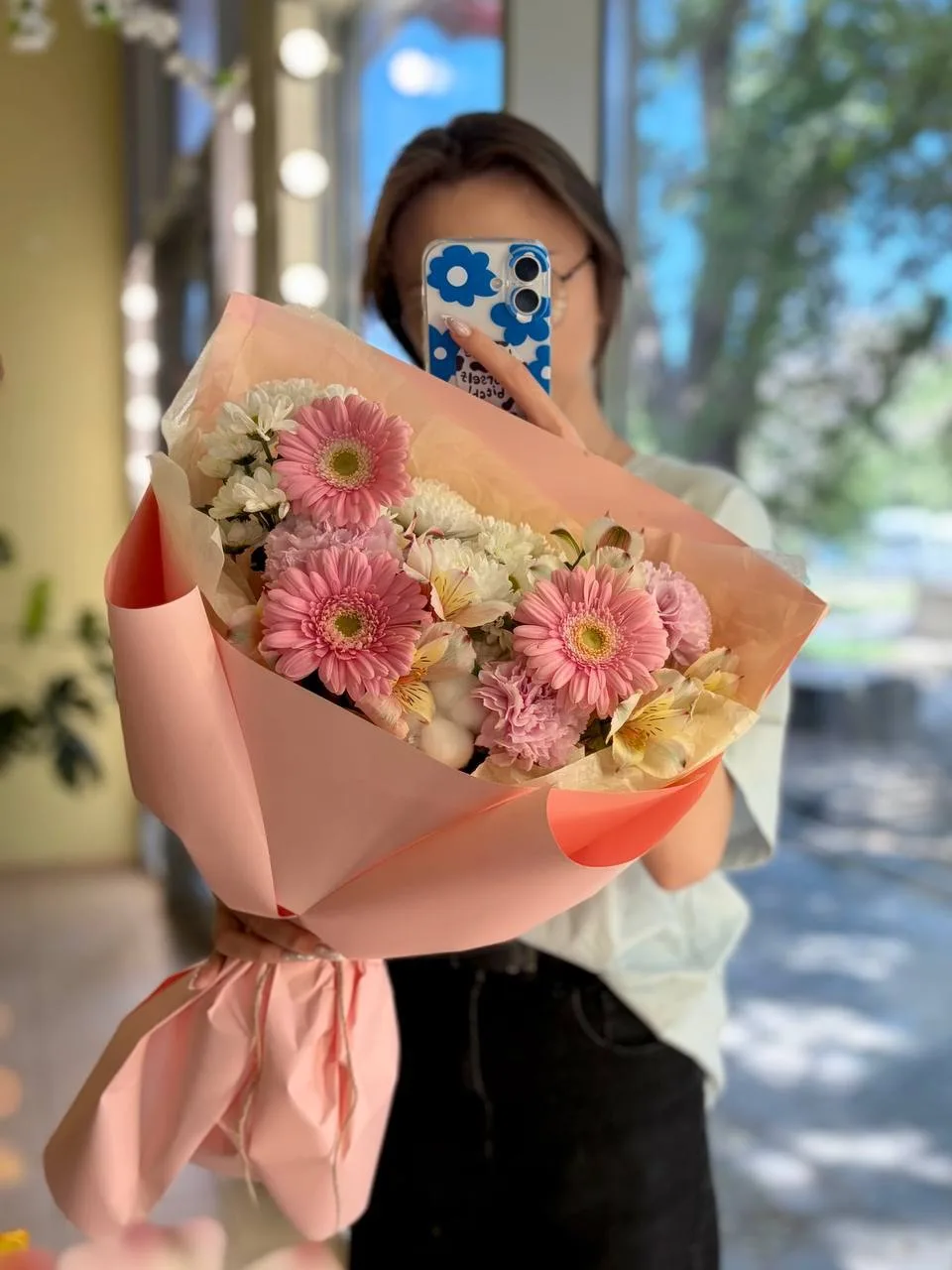 Свежесть лета в каждом лепестке! ✨

Стоимость - 2642₽

ДОСТАВКА в течении часа - любой адрес Волгогр