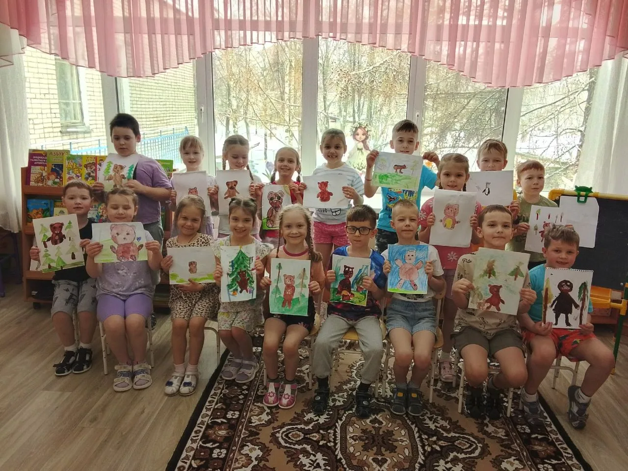 Ребята  5 группы очень любят рисовать.✍️Сегодня они нарисовали мишек🐻🐻🐻. Оказалось, что у многих 