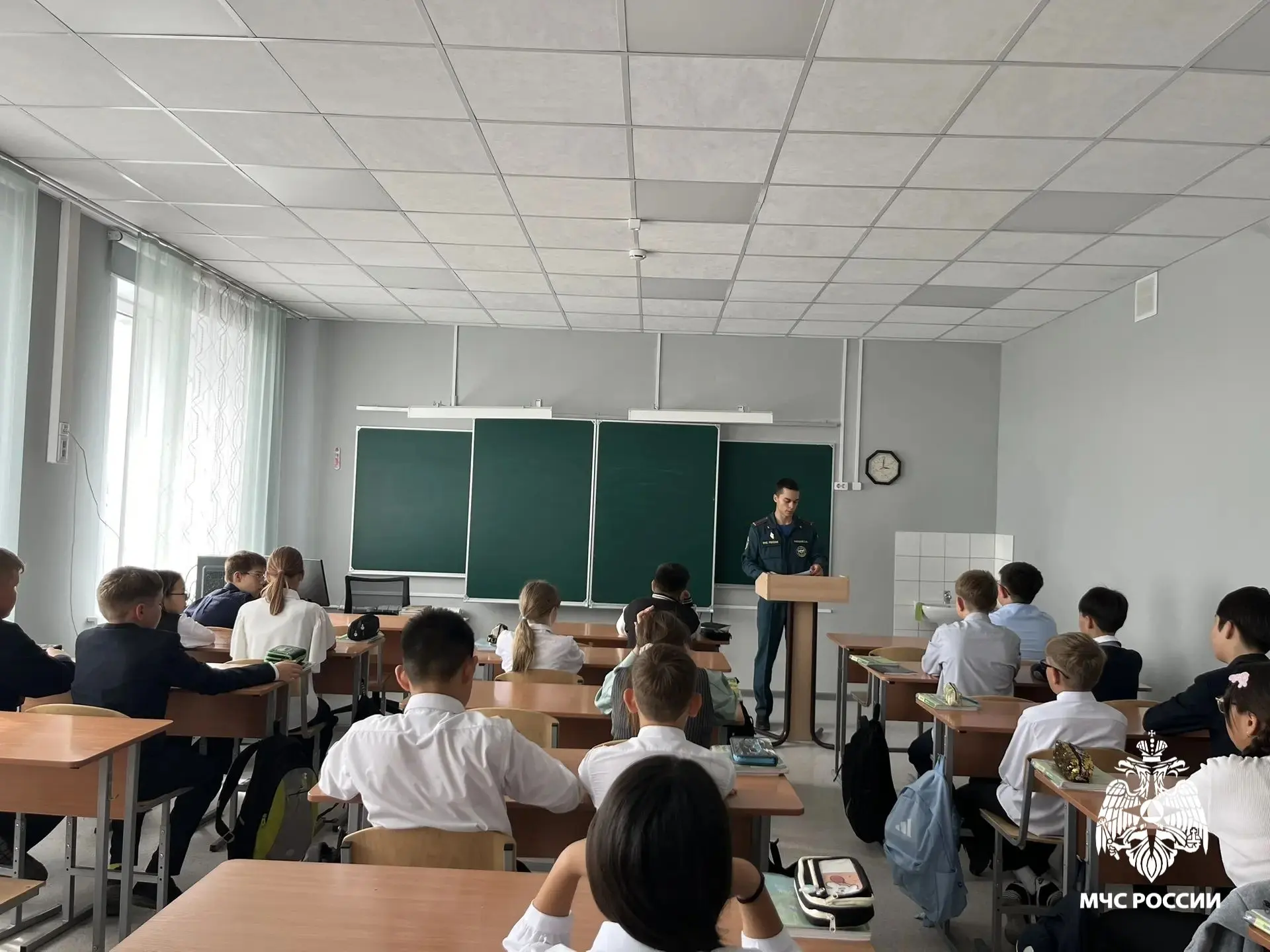 #ЛицаМЧС

🧑‍🚒Сергей Залуцкий — начальник караула ПСЧ №73 Главного управления МЧС России 

В 2025 г
