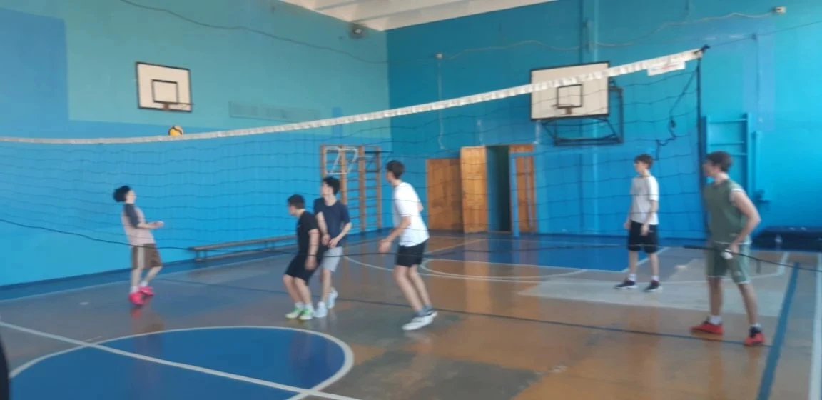 В рамках подготовки к первенству города по 🏐волейболу среди  ОО была проведена 🏅тренировка сборной к