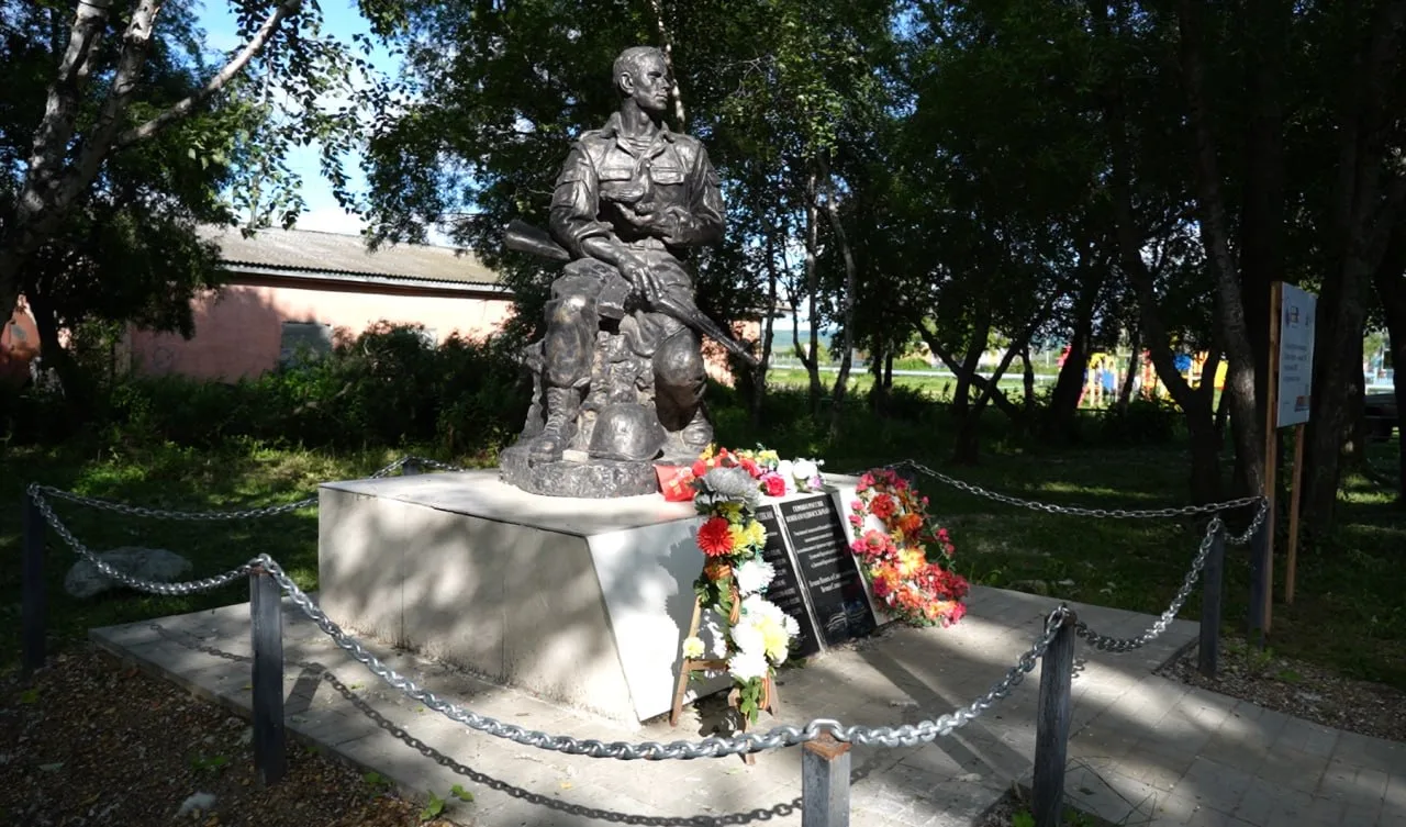 Селу Седанка присвоено почётное звание «Село воинской доблести». Это первый населённый пункт в Росси